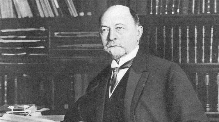 Behring im Arbeitszimmer 1914