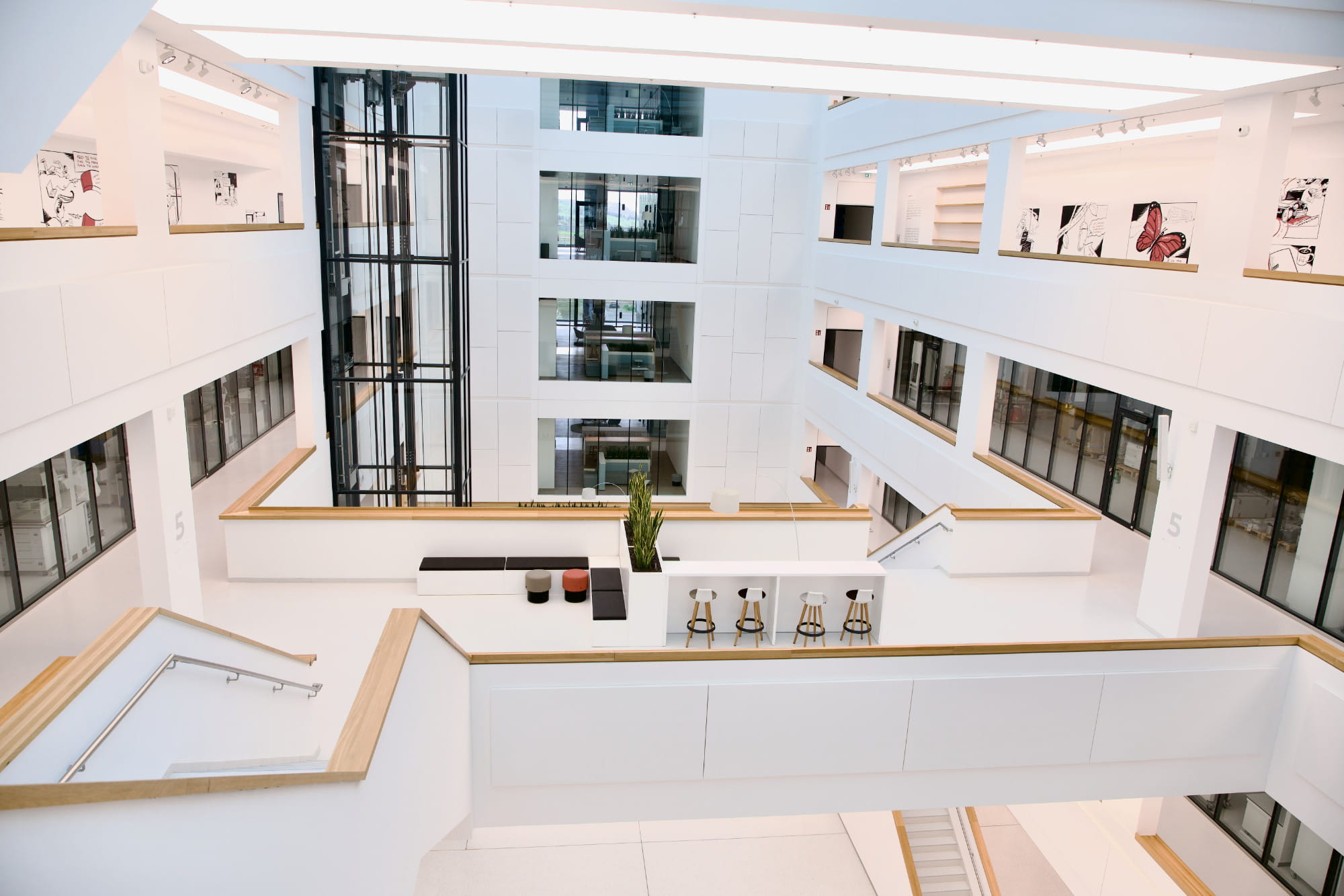 Image 1 RIGHT_A Curated Multi-Tenant Campus