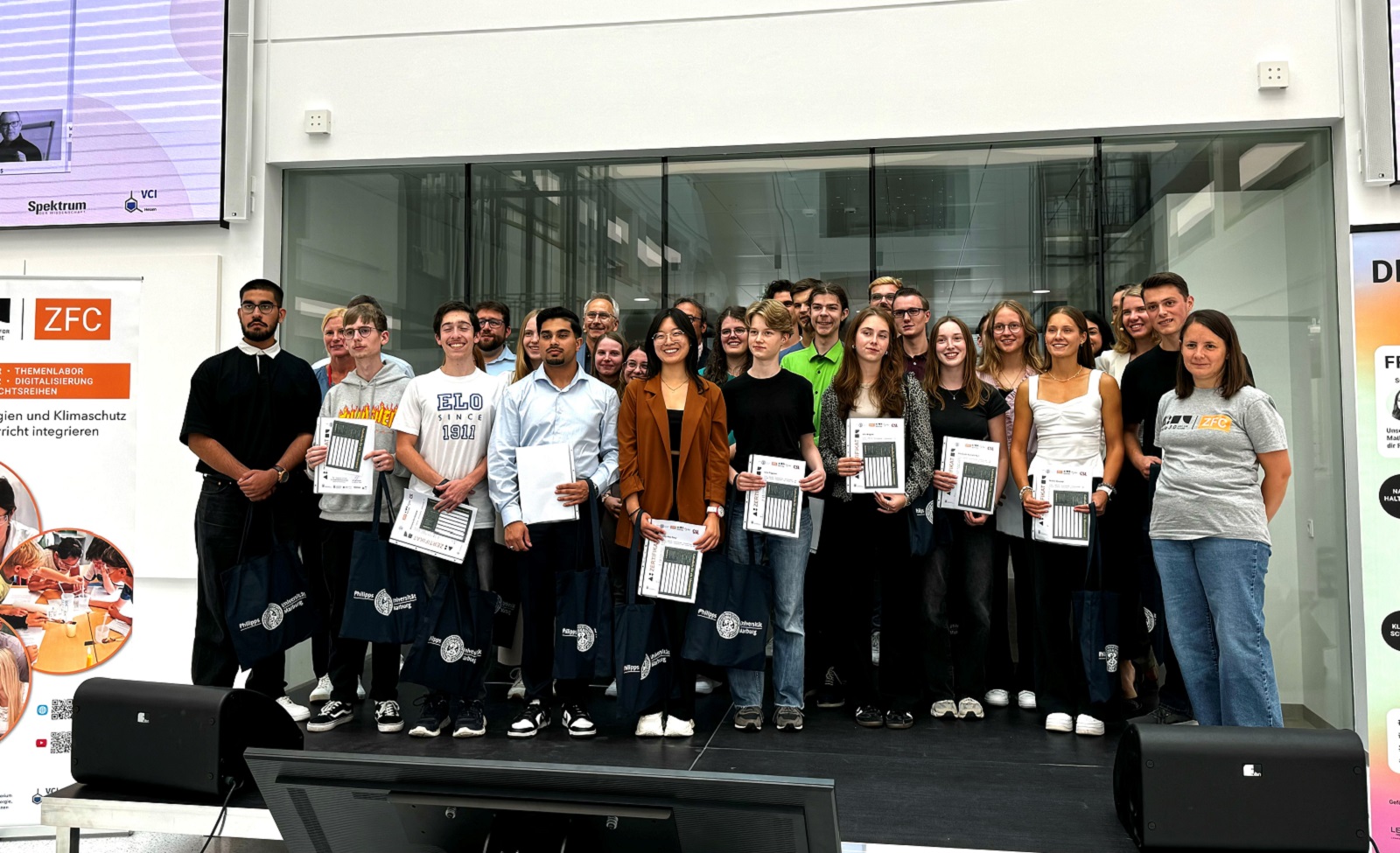 Teilnehmende MINT Schüler:innen am 37. Inventors' Lab