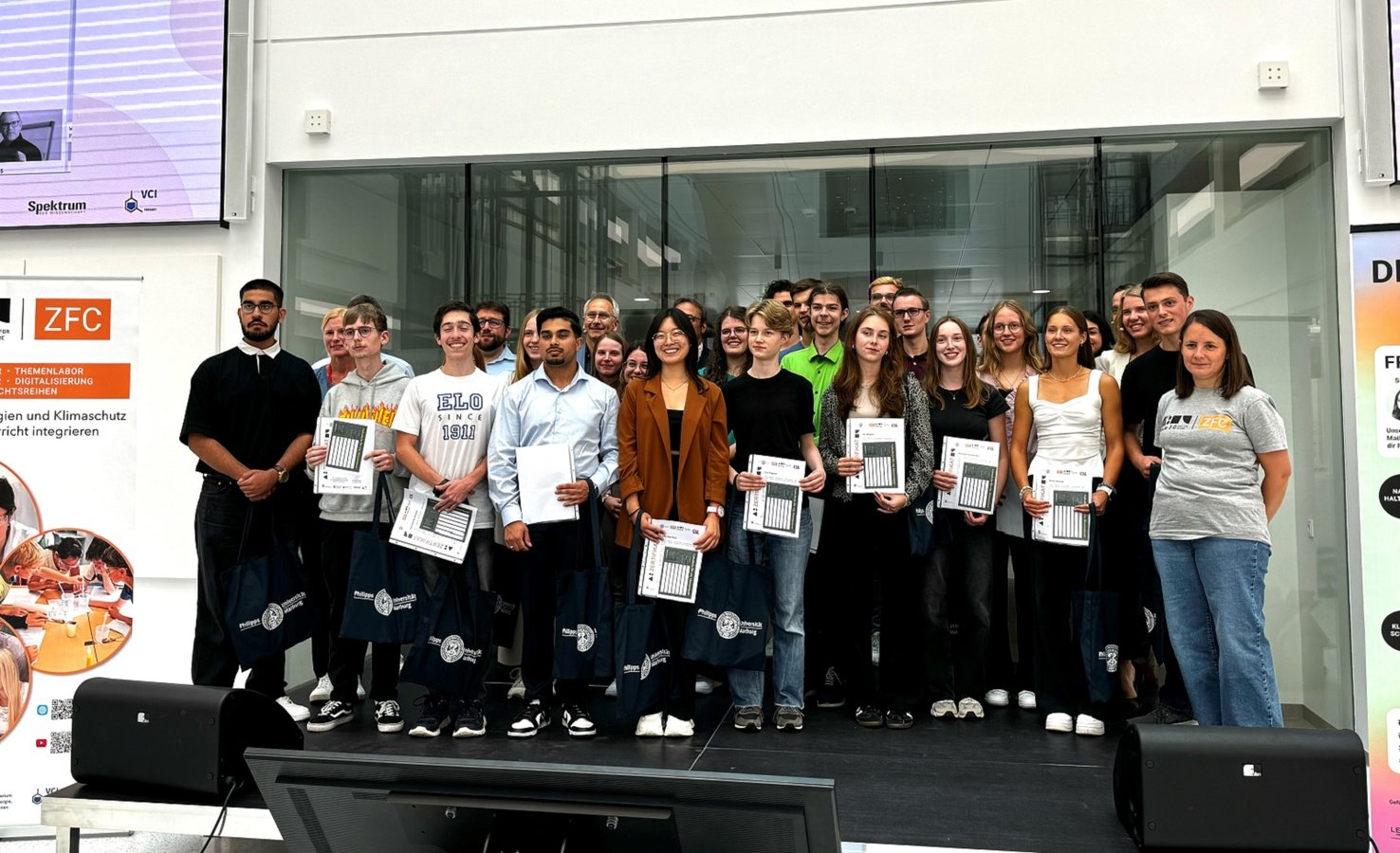 Teilnehmende MINT Schüler:innen am 37. Inventors' Lab